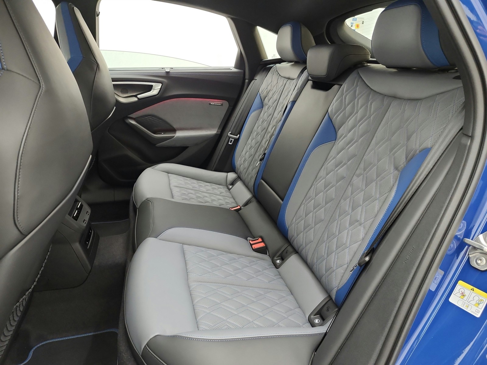 New 2026 Ascari Blue Metallic Audi Prestige 3.0 TFSI quattro image 11
