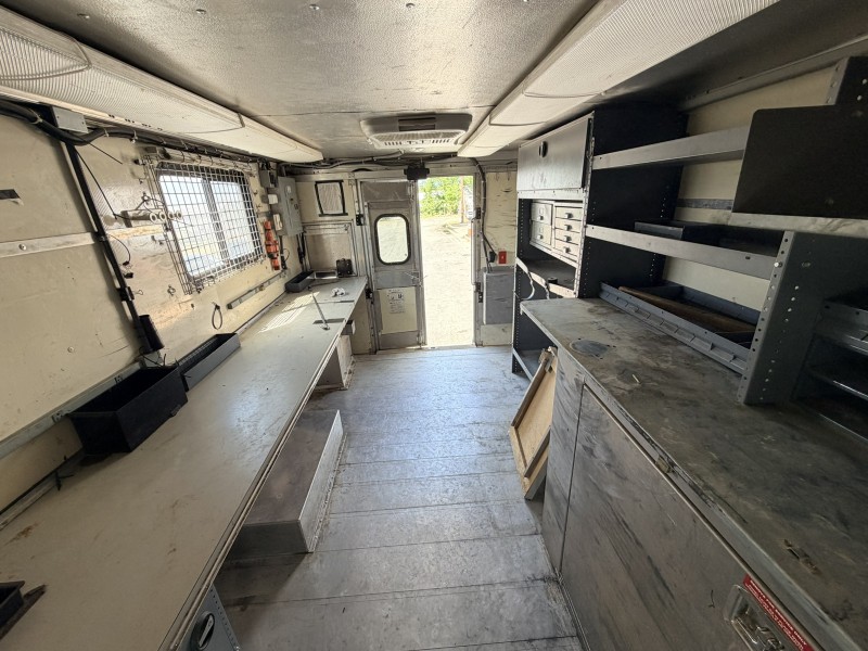 2009 Chevrolet  3500  12'  Mobile Office w 7K Onan Gen & Ladder Racks in , 