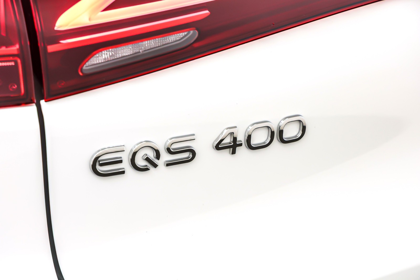 New 2026 Polar White Mercedes-Benz EQS 400 image 9