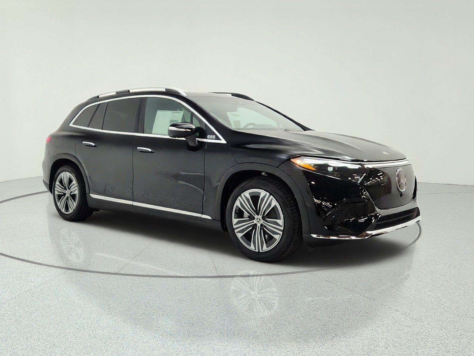 New 2026 Black Mercedes-Benz EQS 400 4MATIC® SUV image 3