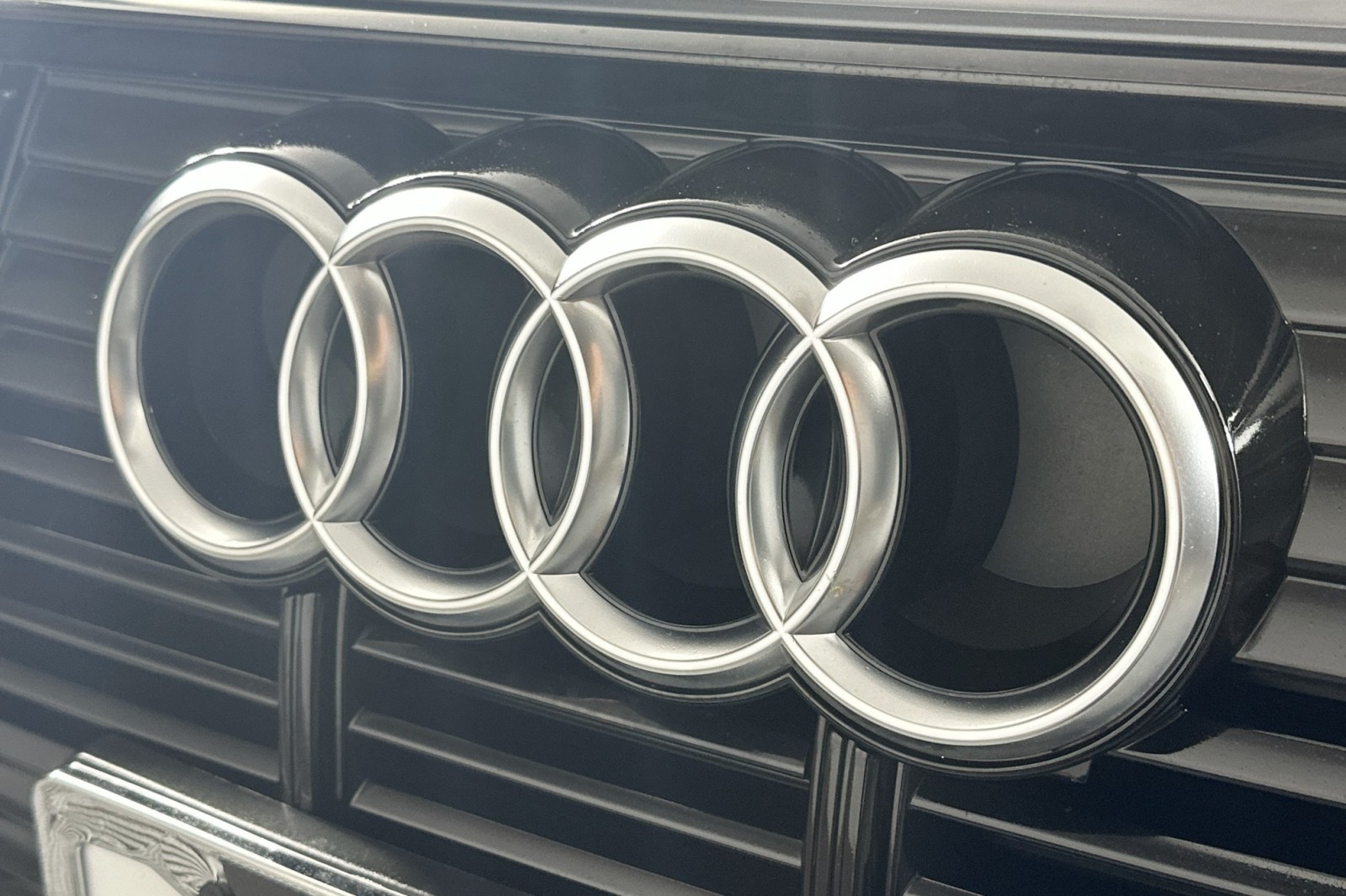 Used 2021 Manhattan Gray Metallic Audi Premium image 15