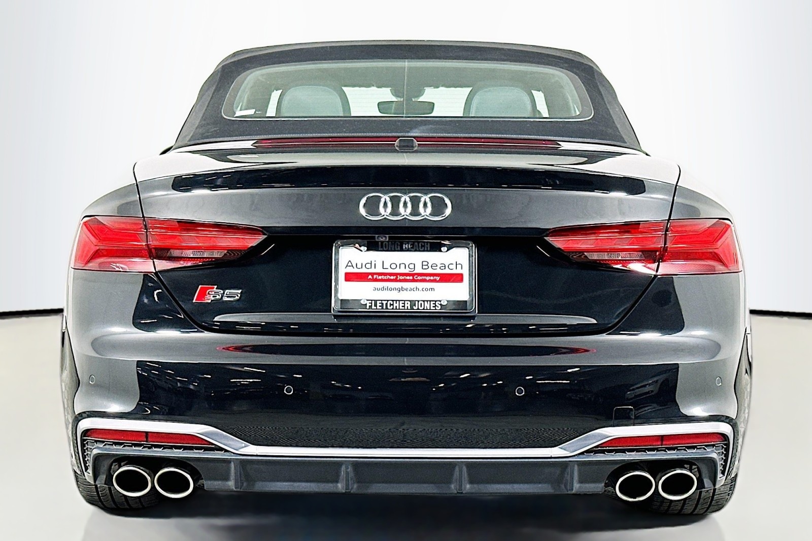 Used 2023 Mythos Black Metallic/Black Roof Audi Premium Plus image 3