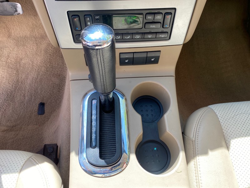 2007 Mercury Mountaineer SUV Premier 1 OWNER in ,