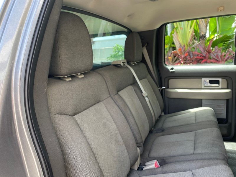2010 Ford F-150 4 DR CREW XL LOW MILES 34,625 in , 