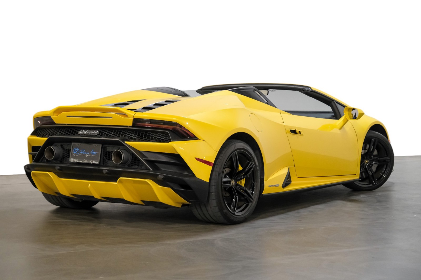 2021 Lamborghini Huracan EVO Spyder SportSeats 19Alloys BiColorLeatherPkg 6