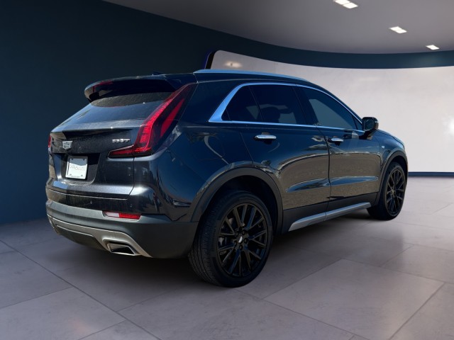 2022 Cadillac XT4 FWD Premium Luxury 5