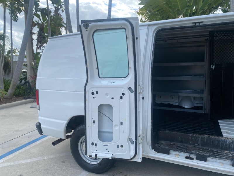 2000 Ford Econoline Cargo Van LOW MILES 68,046 in , 