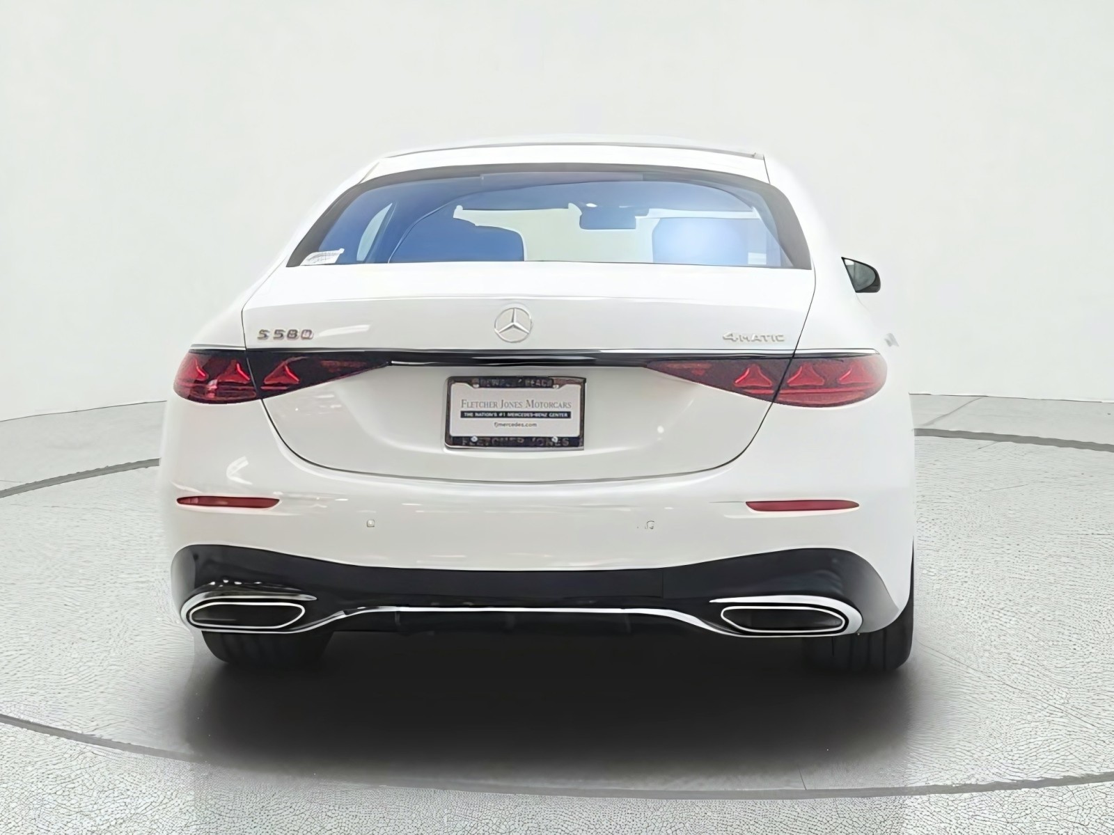 New 2027 MANUFAKTUR Moonlight White Metallic Mercedes-Benz S 580 4MATIC® Sedan image 6