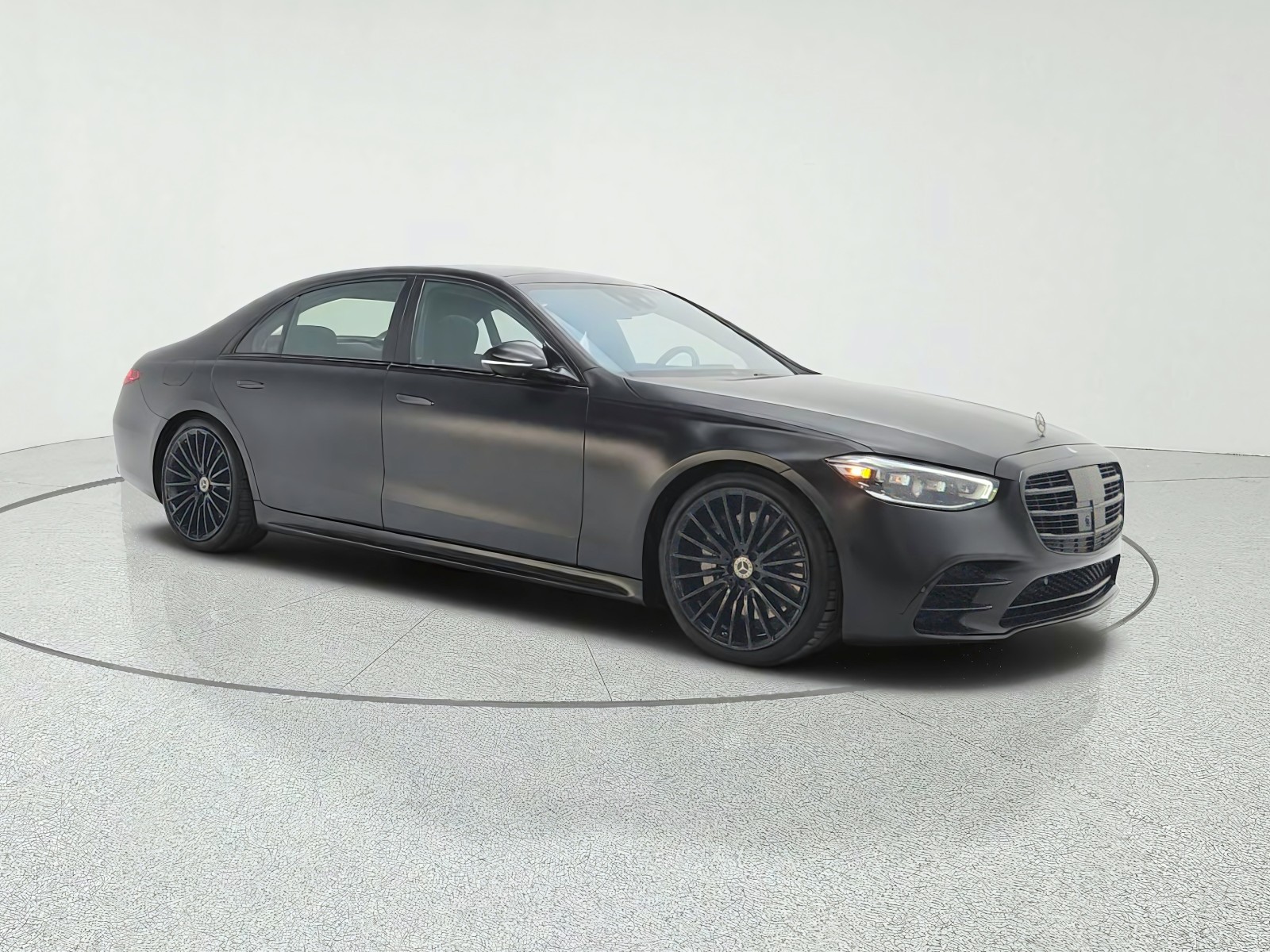 Used 2023 Black Mercedes-Benz S 580 4MATIC® Sedan image 3