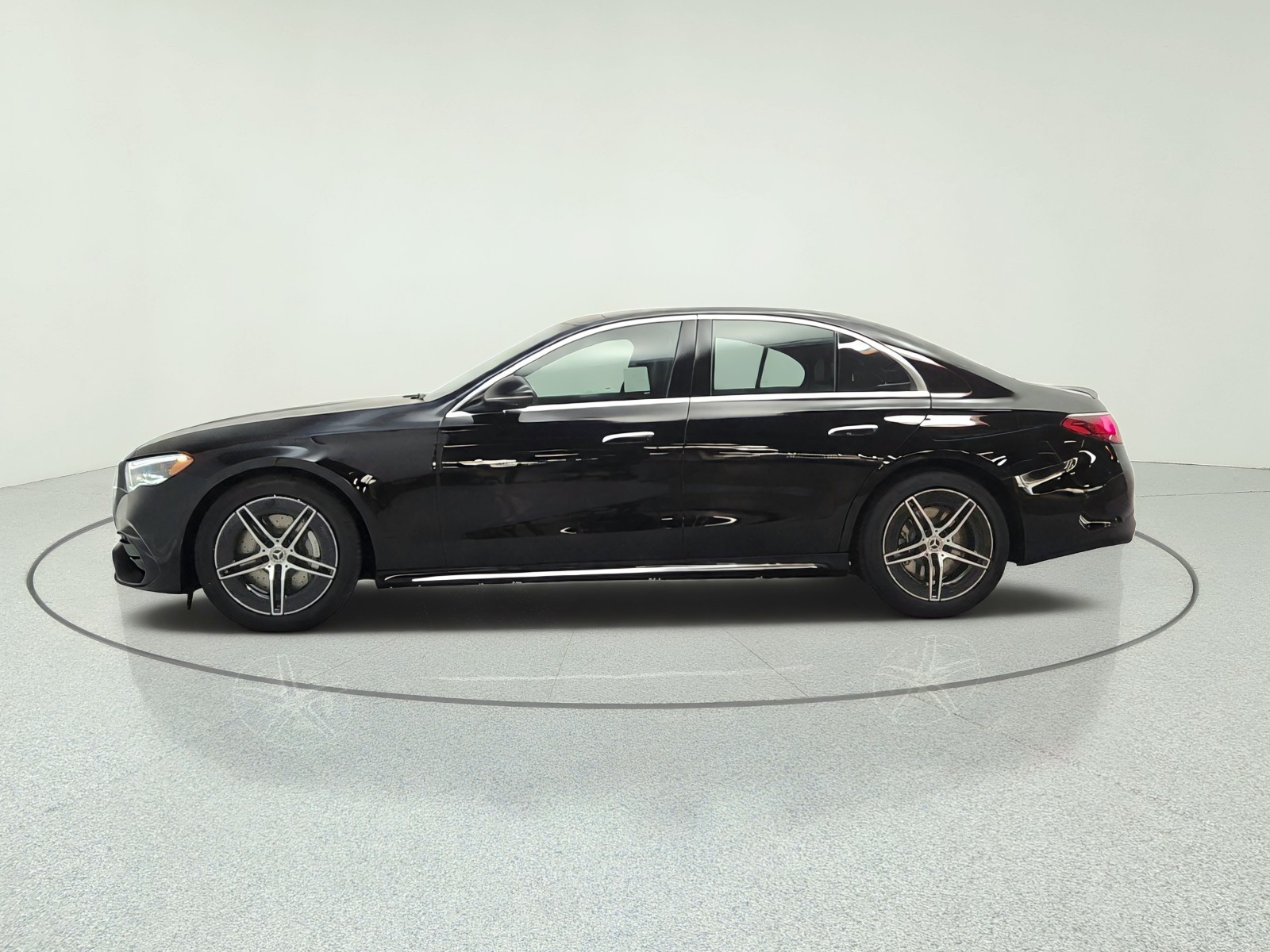 New 2027 Black Mercedes-Benz E 450 4MATIC® Sedan image 8