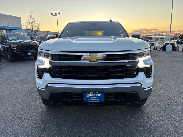 2022 Chevrolet Silverado 1500 LT 3