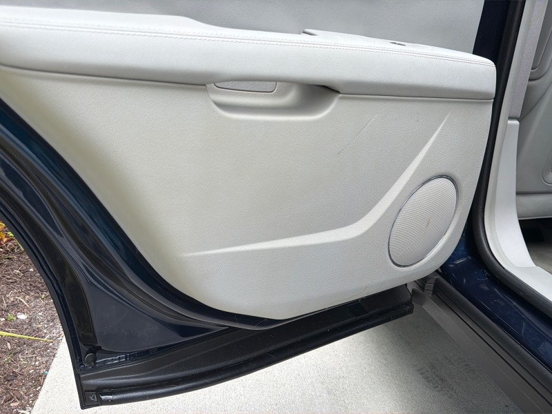 2008 Cadillac SRX SUNROOF LOW MILES 52,938 in , 
