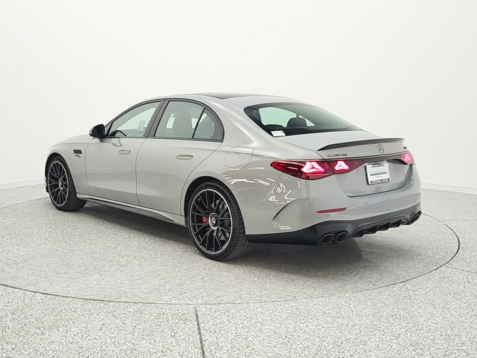 New 2026 MANUFAKTUR Alpine Grey Mercedes-Benz AMG® E 53 E image 7