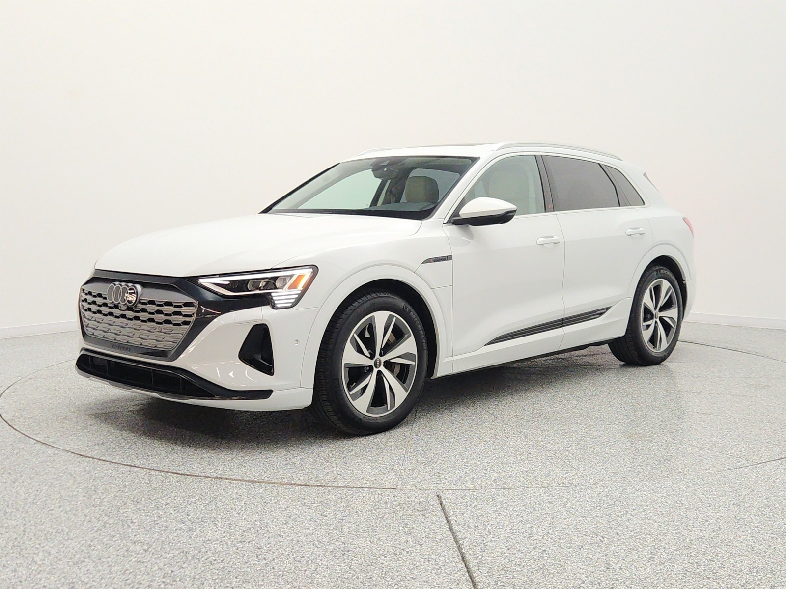 2024 Audi Q8 e-tron Premium Plus quattro