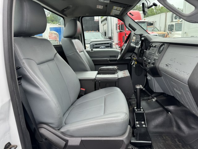 2015 Ford F-350 4x4 Service Body w Ladder Racks XL in ,