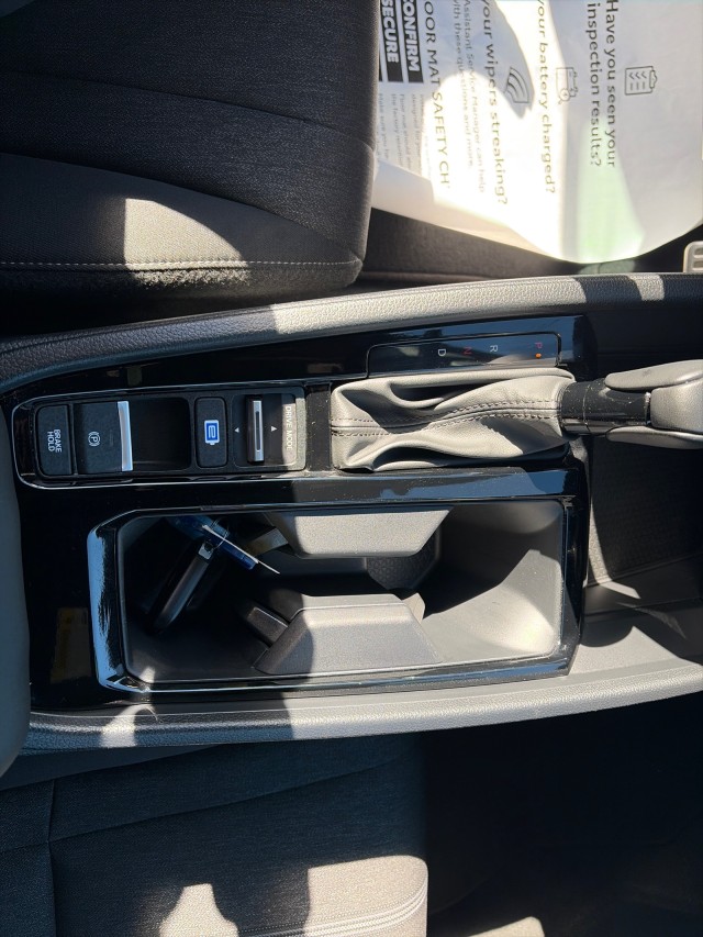 HondaAccord Hybrid25