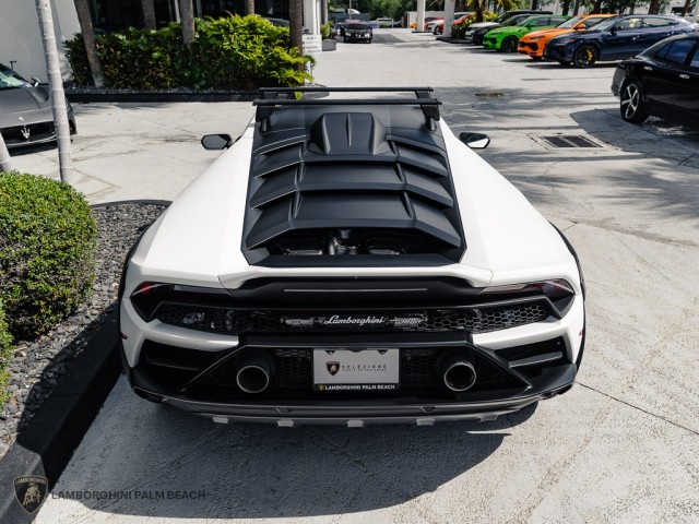 Lamborghini Huracan Sterrato