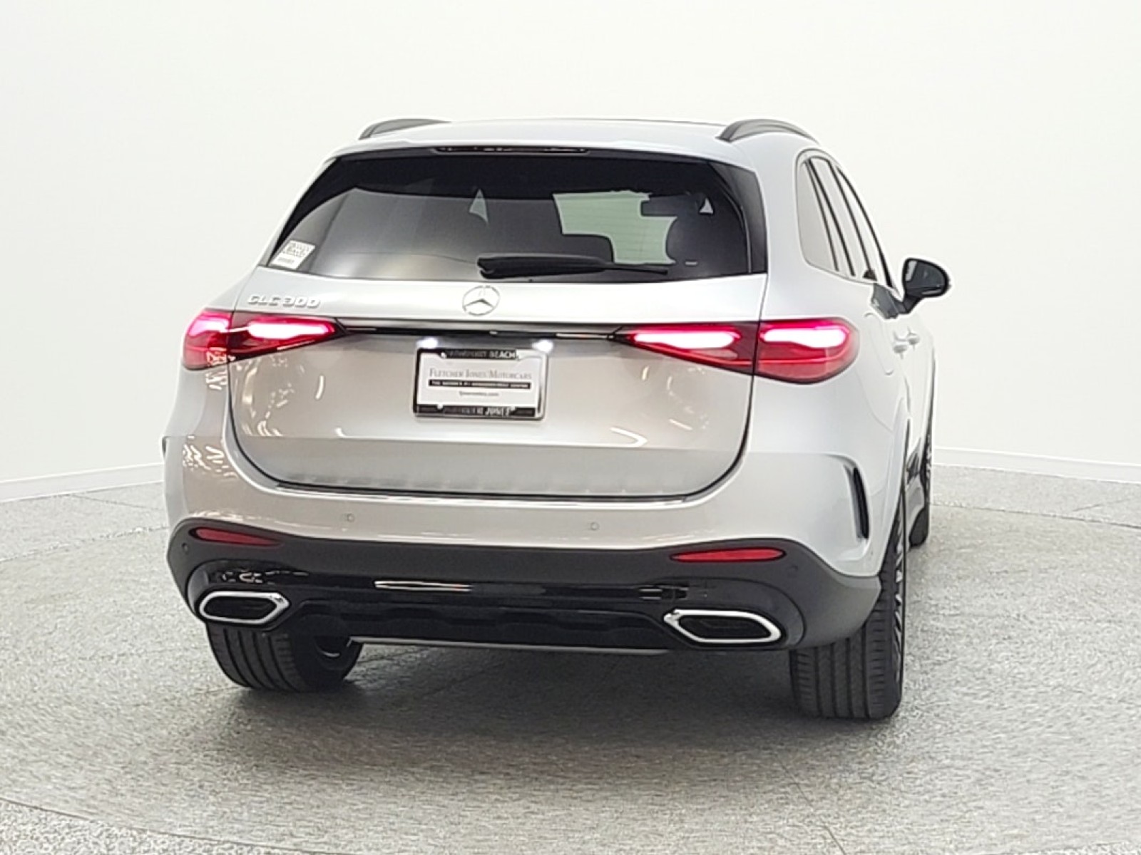 New 2026 Cirrus Silver Metallic Mercedes-Benz GLC 300 image 6