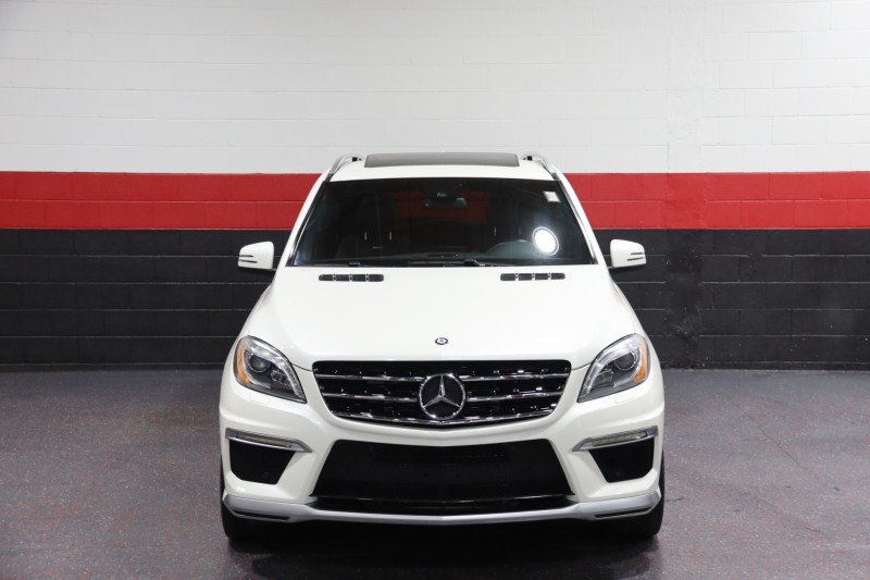 2013 Mercedes-Benz ML63 AMG 4-Matic 4dr Suv in , 