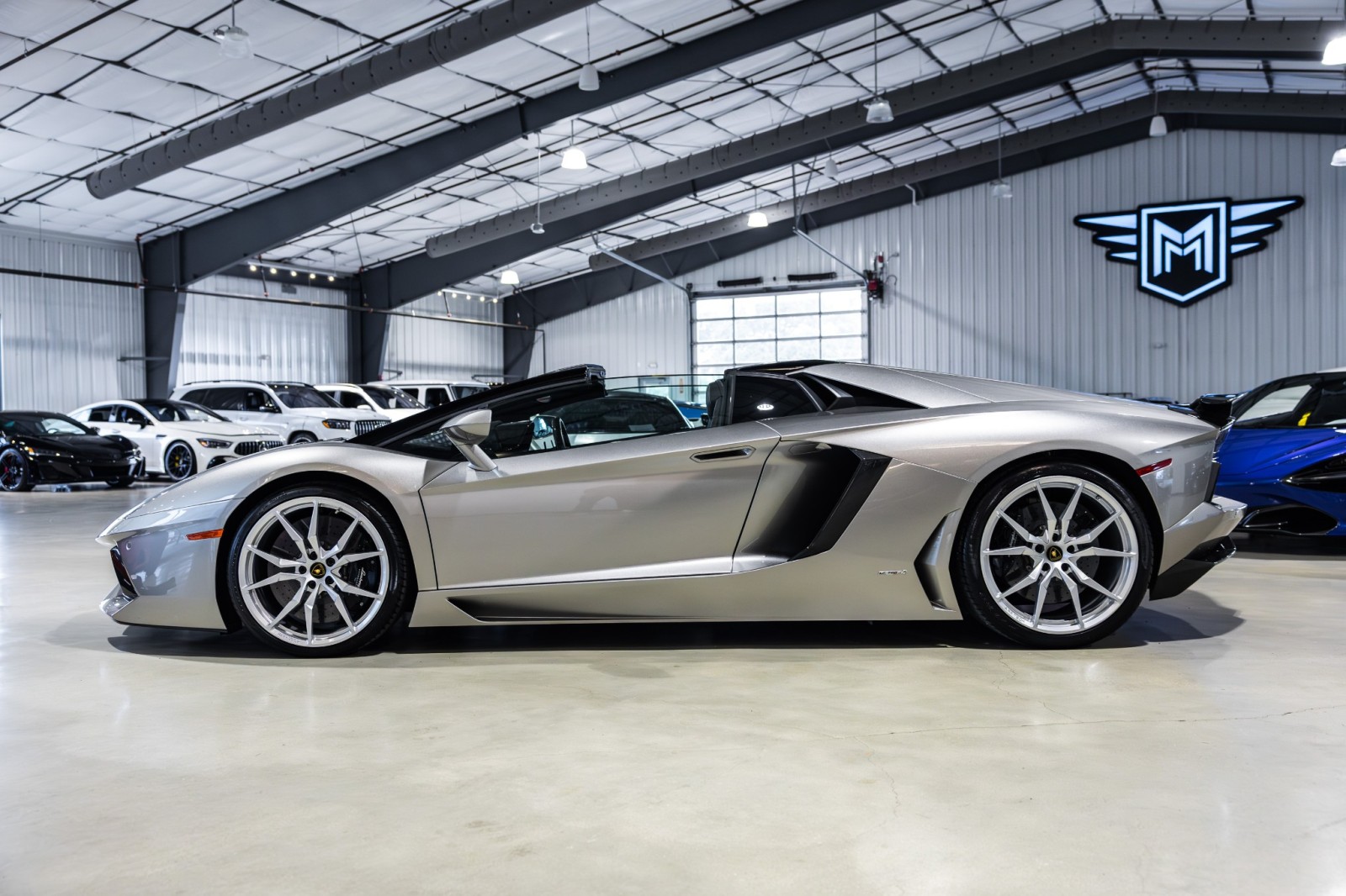 Used Car 2014 Lamborghini Aventador  Roadster - Grigio Antares Metallic - Transparent Engine Bonnet - Sensonum Sound System For Sale Under $440,000 In Boerne, Texas