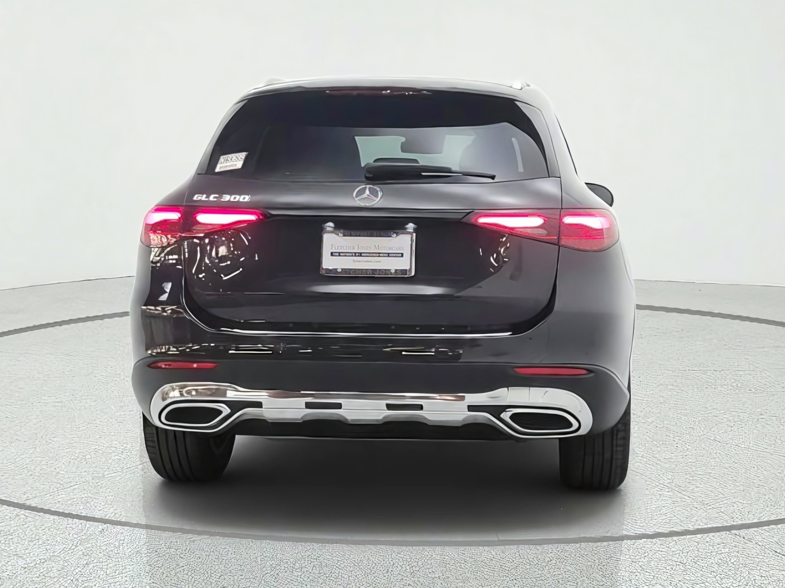 New 2026 Graphite Grey Metallic Mercedes-Benz GLC 300 SUV image 6