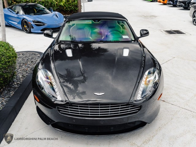Aston Martin DB9