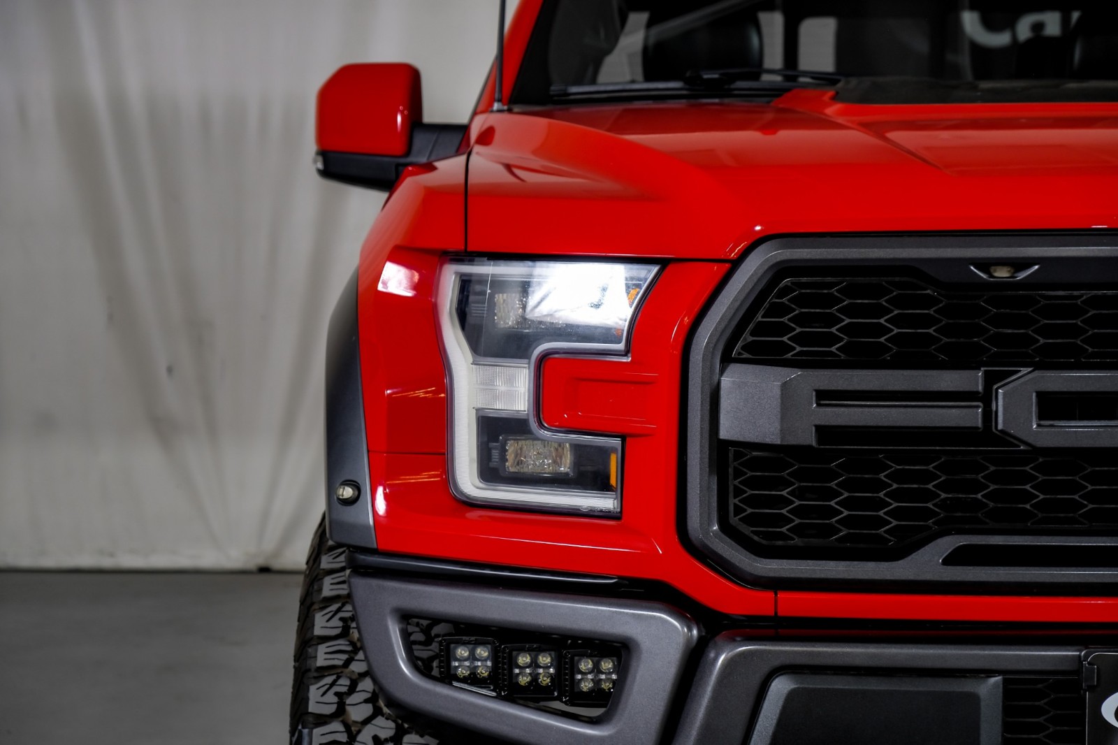 2019 Ford F-150 Raptor 37