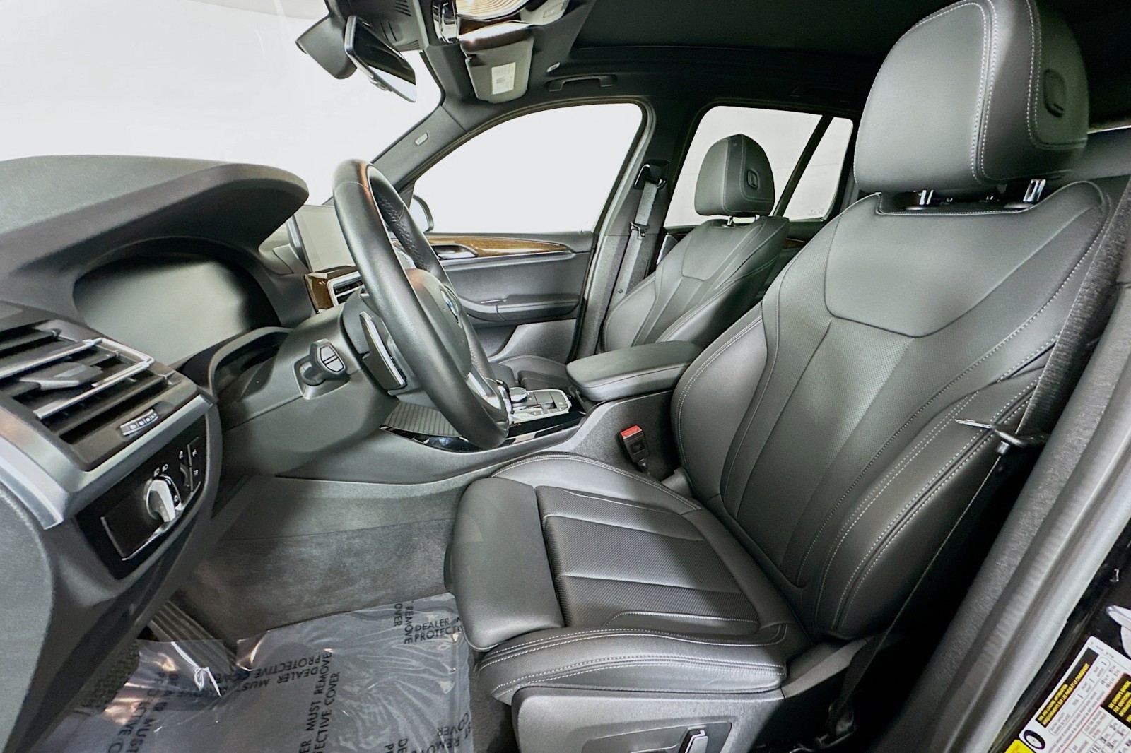 Used 2024 Jet Black BMW sDrive30i image 18