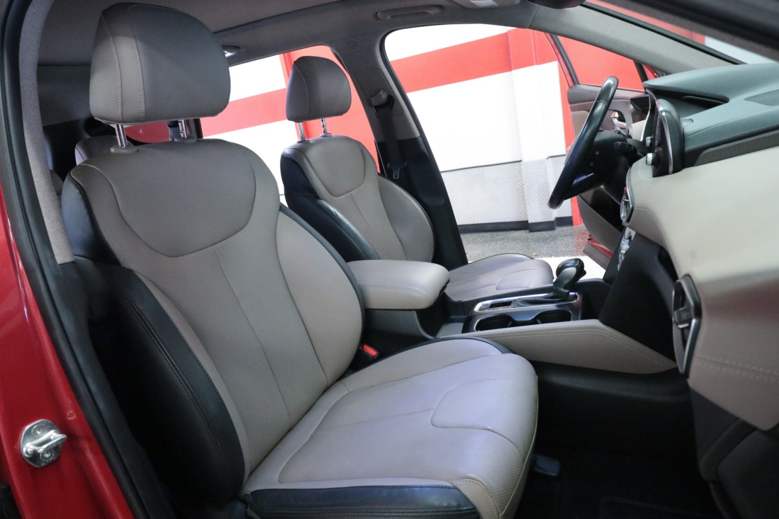 Used Car 2019 Hyundai Santa Fe  Limited For Sale Under $20,000 In Austin, Texas