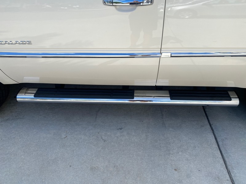 2013 Cadillac Escalade Luxury 1 OWNER LOW MILES 70,251 in ,