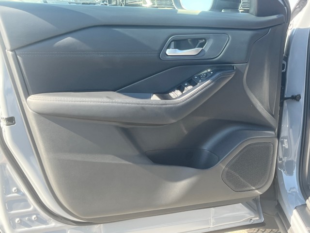 NissanRogue23