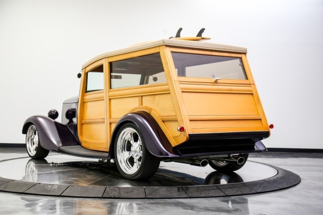 1933 Ford Woody Custom 3