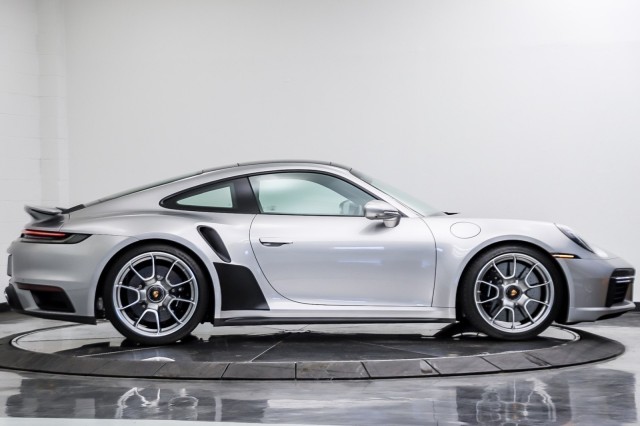 2022 Porsche 911 Turbo 6