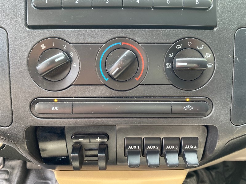 2008 Ford Super Duty F-350 POWER STROKE TURBO DIESEL XL in , 
