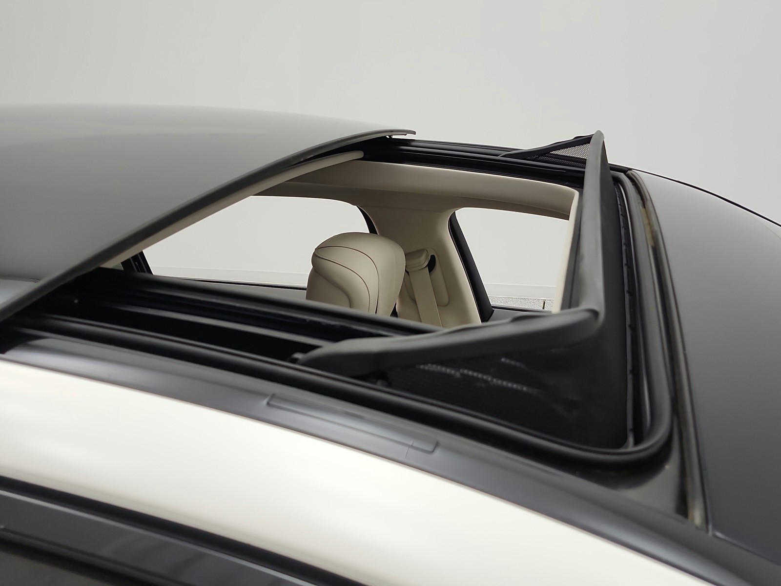 Used 2023 MANUFAKTUR Diamond White Mercedes-Benz S 580 4MATIC® Sedan image 19