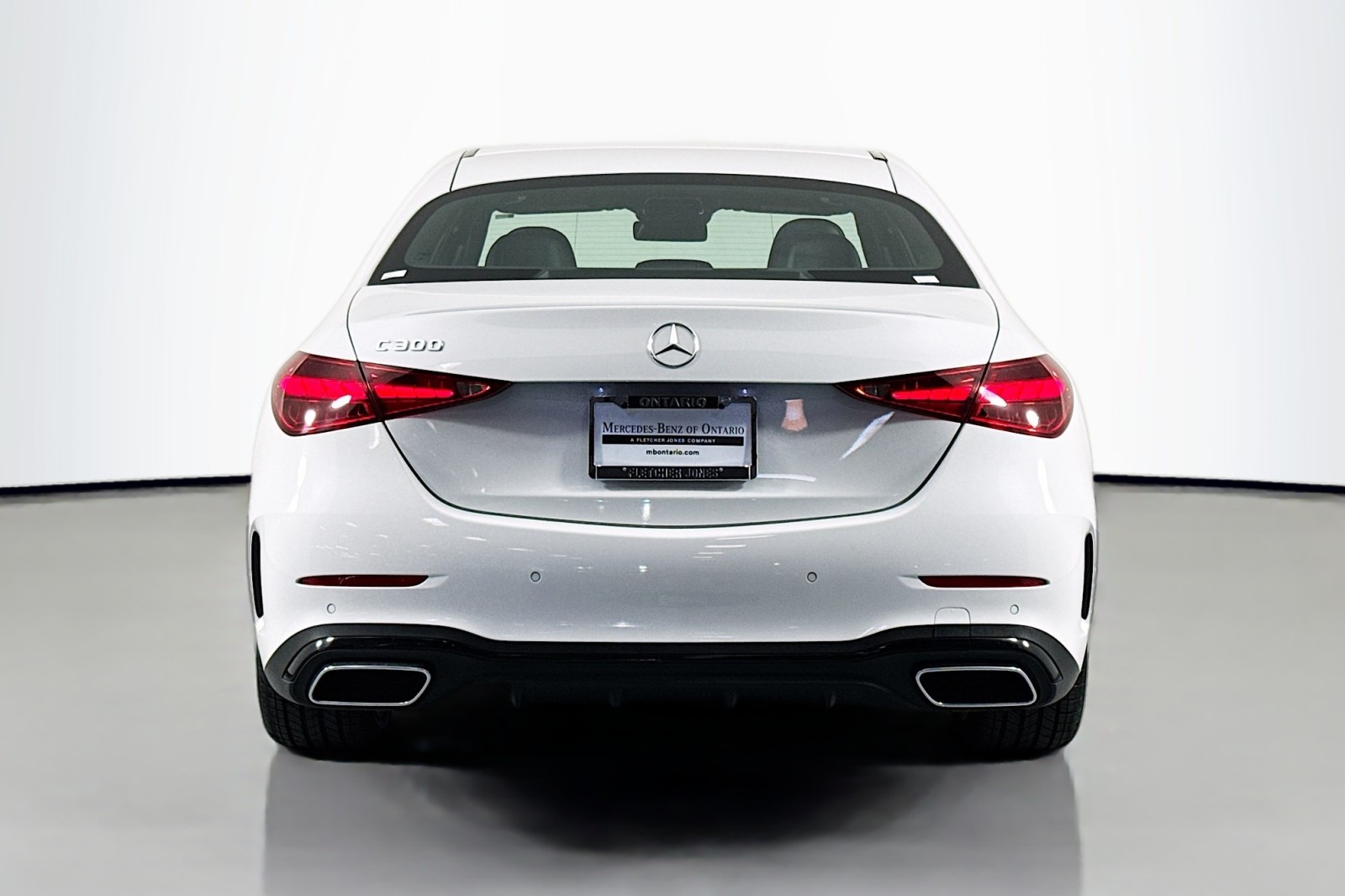 Used 2022 MANUFAKTUR Moonlight White Metallic Mercedes-Benz C 300 image 3