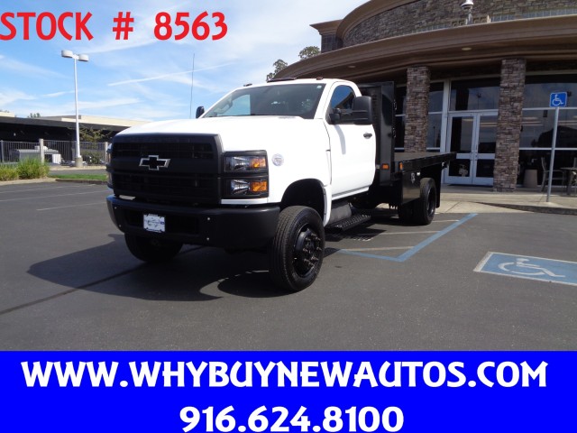 2022 Chevrolet Silverado 5500 ~ 4x4 ~ 12ft Flat Bed ~ Dually ~ Only 34K Miles!