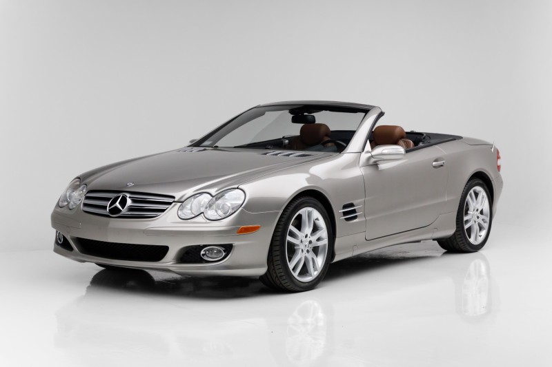 2007 Mercedes-Benz SL 550 50th Anniversary Edition 5.5L V8 in , 