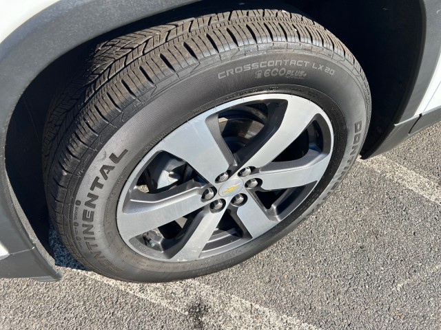 2019 Chevrolet Traverse LT Leather Premium with Sunroof 2