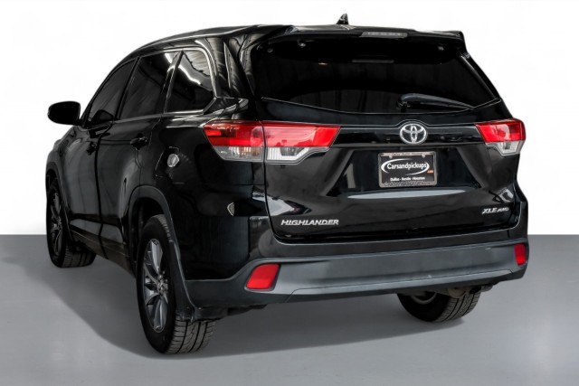 2017 Toyota Highlander XLE 10