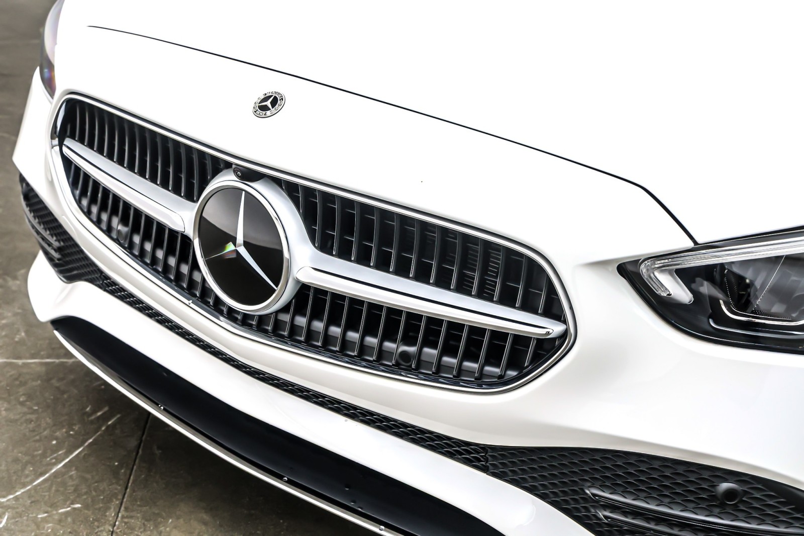 New 2026 Polar White Mercedes-Benz C 300 image 13