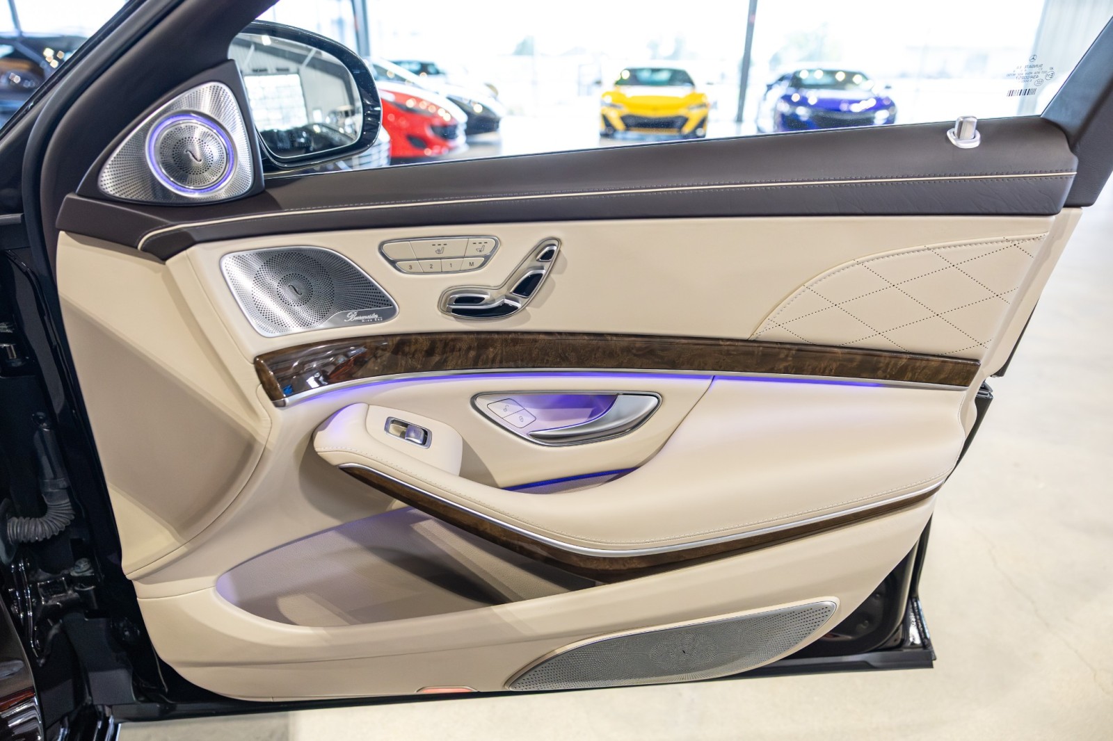 Used Car 2016 Mercedes-benz S-class  Maybach S 600 - One Owner - Ruby Black Paint - Executive Rear Seat Package Plus For Sale Under $70,000 In Boerne, Texas