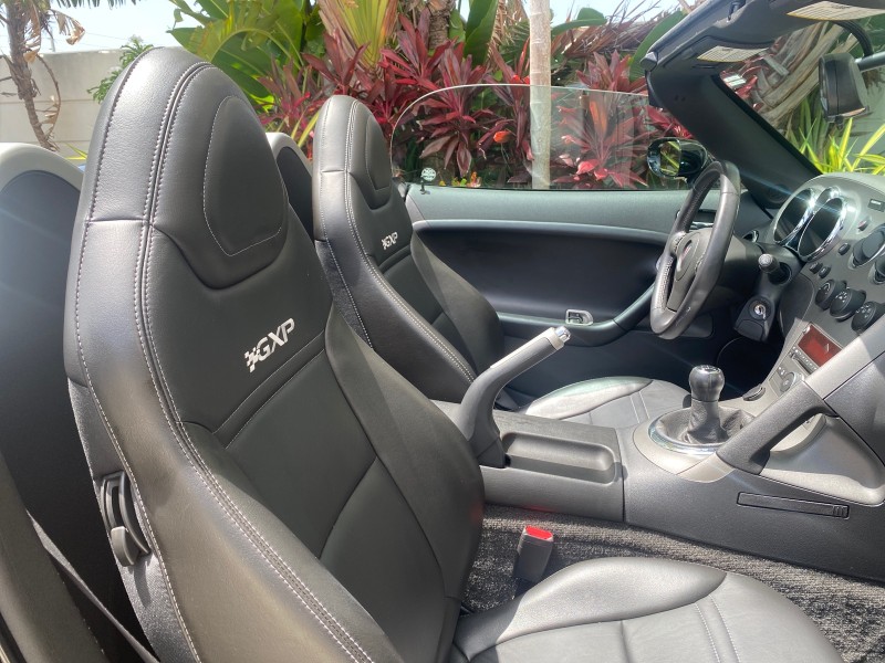 2008 Pontiac Solstice GXP 2.0 ECOTURBO LOW MILES 26,059 in , 