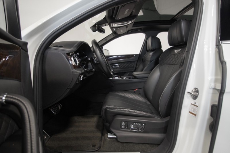 2017 Bentley Bentayga Bentayga W12 ($258,115 MSRP) *ONLY 14,000 MILES* *1-OWNER* in , 