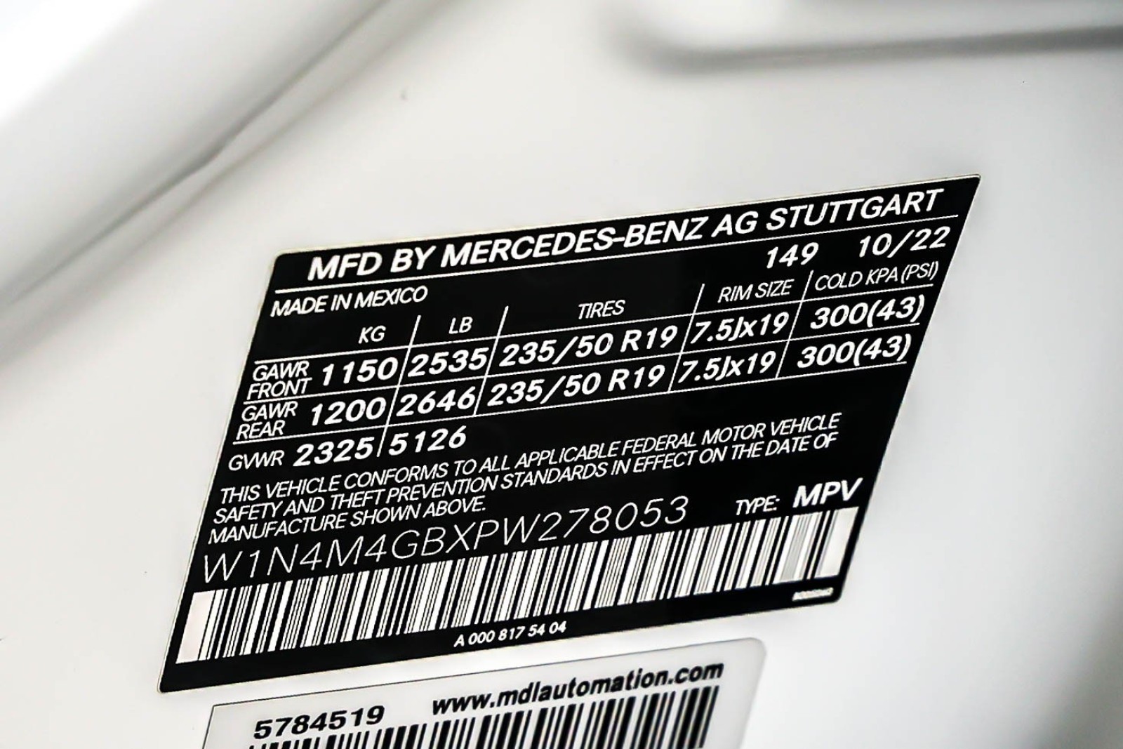 Used 2023 Polar White Mercedes-Benz GLB 250 image 24