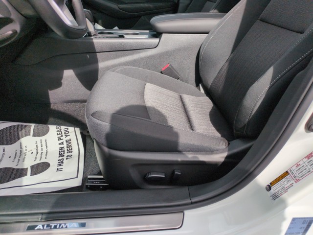 NissanAltima17