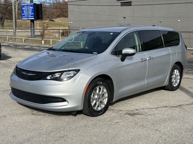 2022 Chrysler Voyager (fleet-only) LX 7