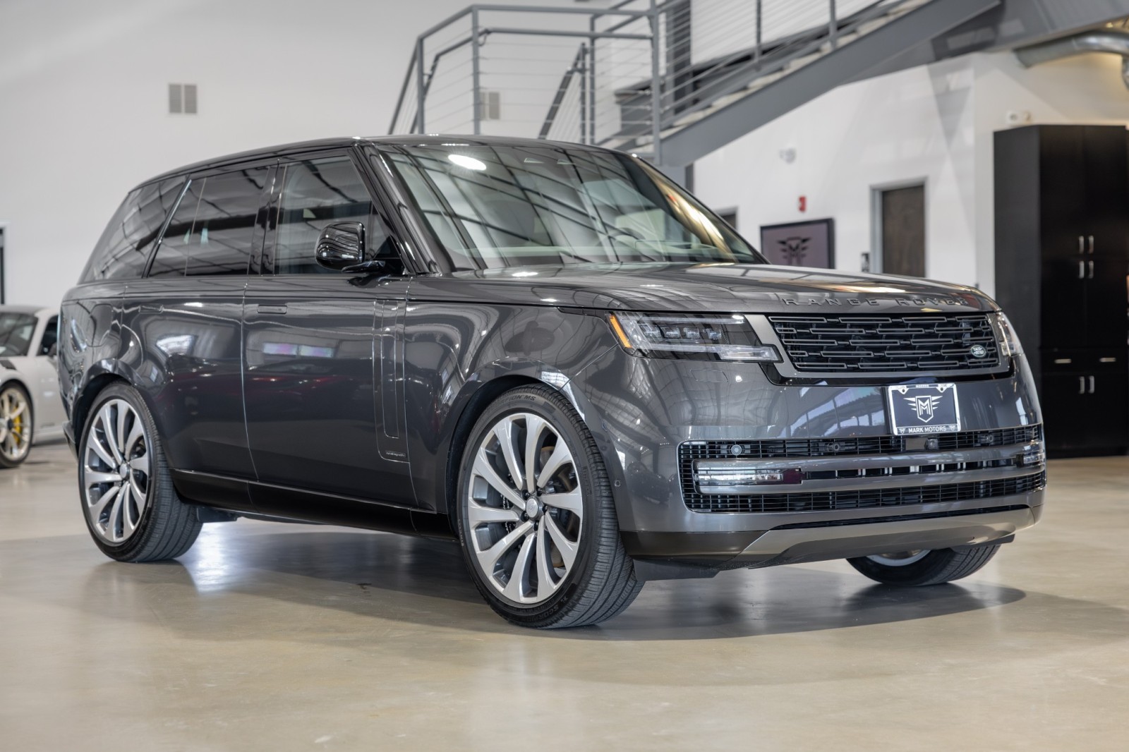 Used Car 2025 Land Rover Range Rover  Autobiography For Sale Under $170,000 In Boerne, Texas