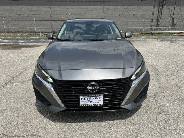 2023 Nissan Altima 2.5 SL 8