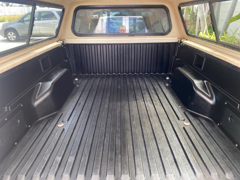 2007 Toyota Tacoma 4 DR CAMPER TOP LOW MILES 52,954 in , 